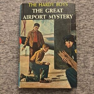 Vintage The Hardy Boys The Great Airport Mystery  Franklin W. Dixon 1965